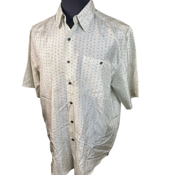 Silk UOMO by NAK Men's Silk Short Sleeve Shirt Button Up Size L - Picture 1 of 10